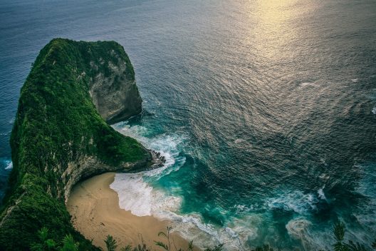 cliff-5954980_1920