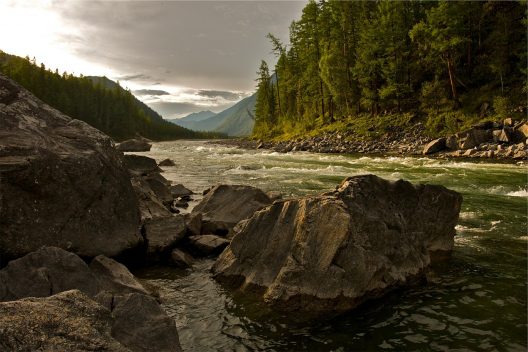 river-593146_1920