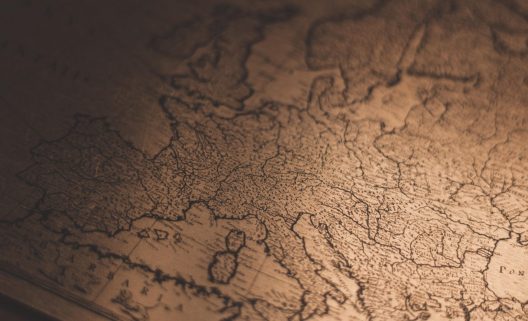 Europa-financiara-la-reconstruccion-con-un-30-de-deuda-verde.-Foto-de-Jakob-Braun-en-Unsplash-1282x780-1