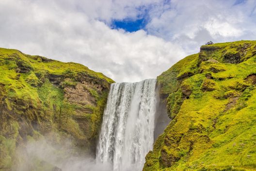 waterfall-4774207_1920