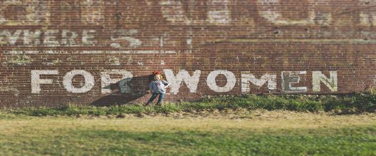 Women-katherine-hanlon-unsplash