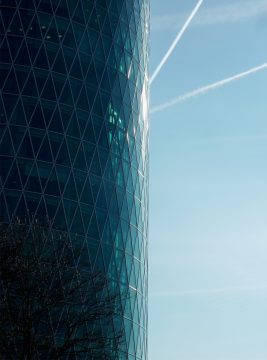 bank-1288915_1920