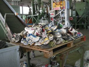 shoes-4585364_1920