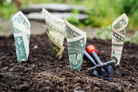 money-g06a611e20_1920