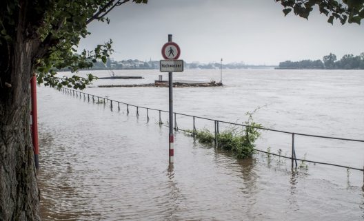 flood-gb099aef3a_1920-1282x780-1