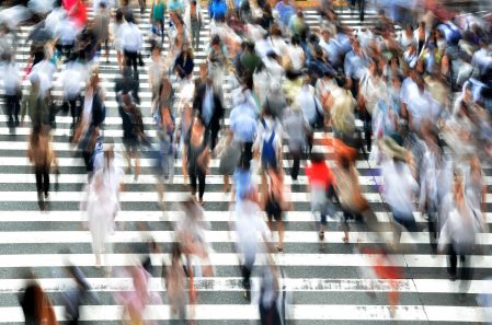 pedestrians-400811_1920-1