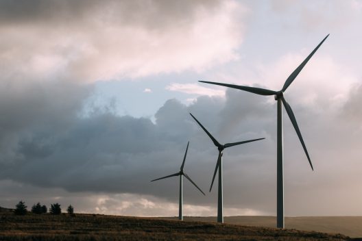 windmills-2181904_1920